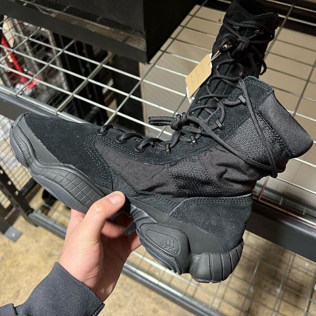 Yeezy best sale rat boot