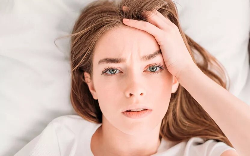    Там болит, тут «стреляет»: почему головная боль на самом деле может быть зубной, а при ангине могут пострадать уши