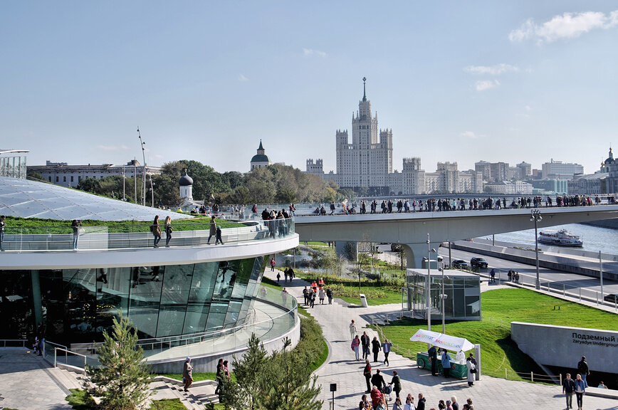 Выставка в зарядье в москве 2024. Парк Зарядье в Москве. Ландшафтный парк Зарядье в Москве. Новый парк в Москве Зарядье. Зарядбе пара.