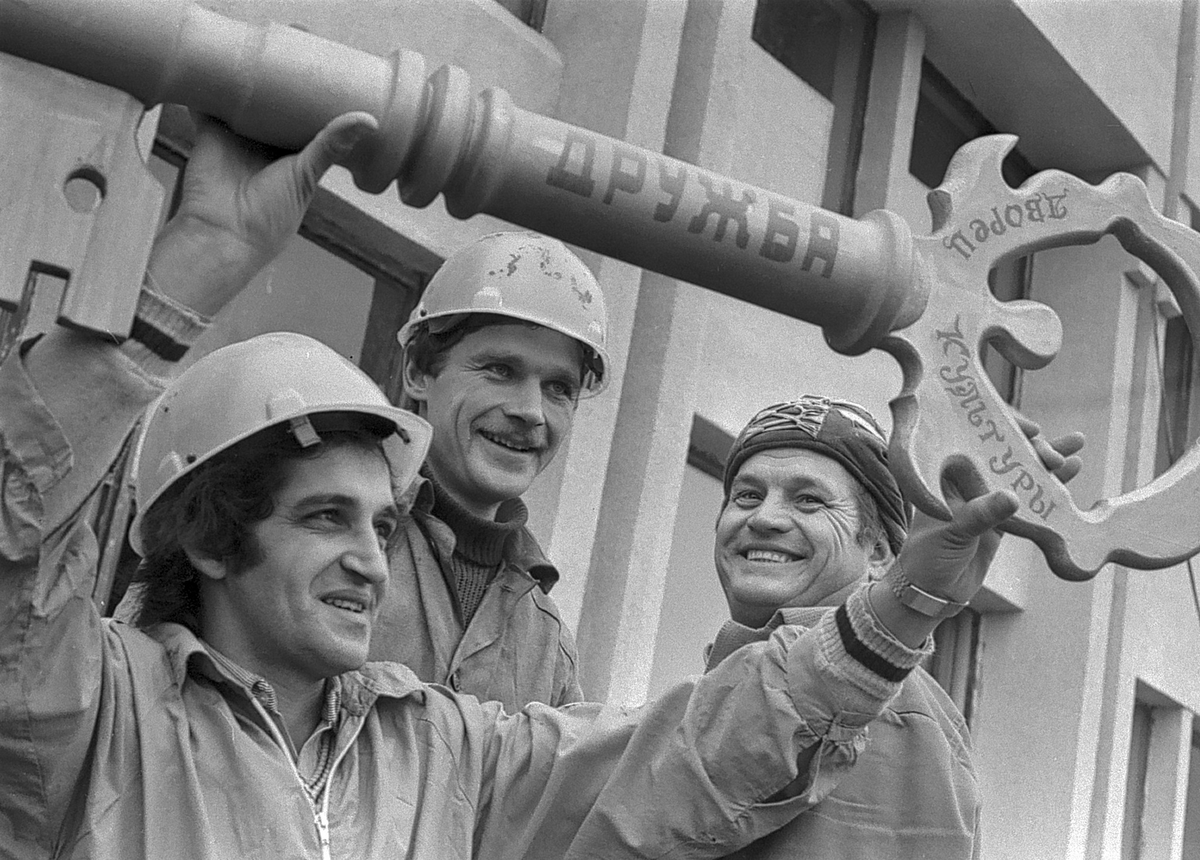 Советские газовики. Энтузиазм советских рабочих.