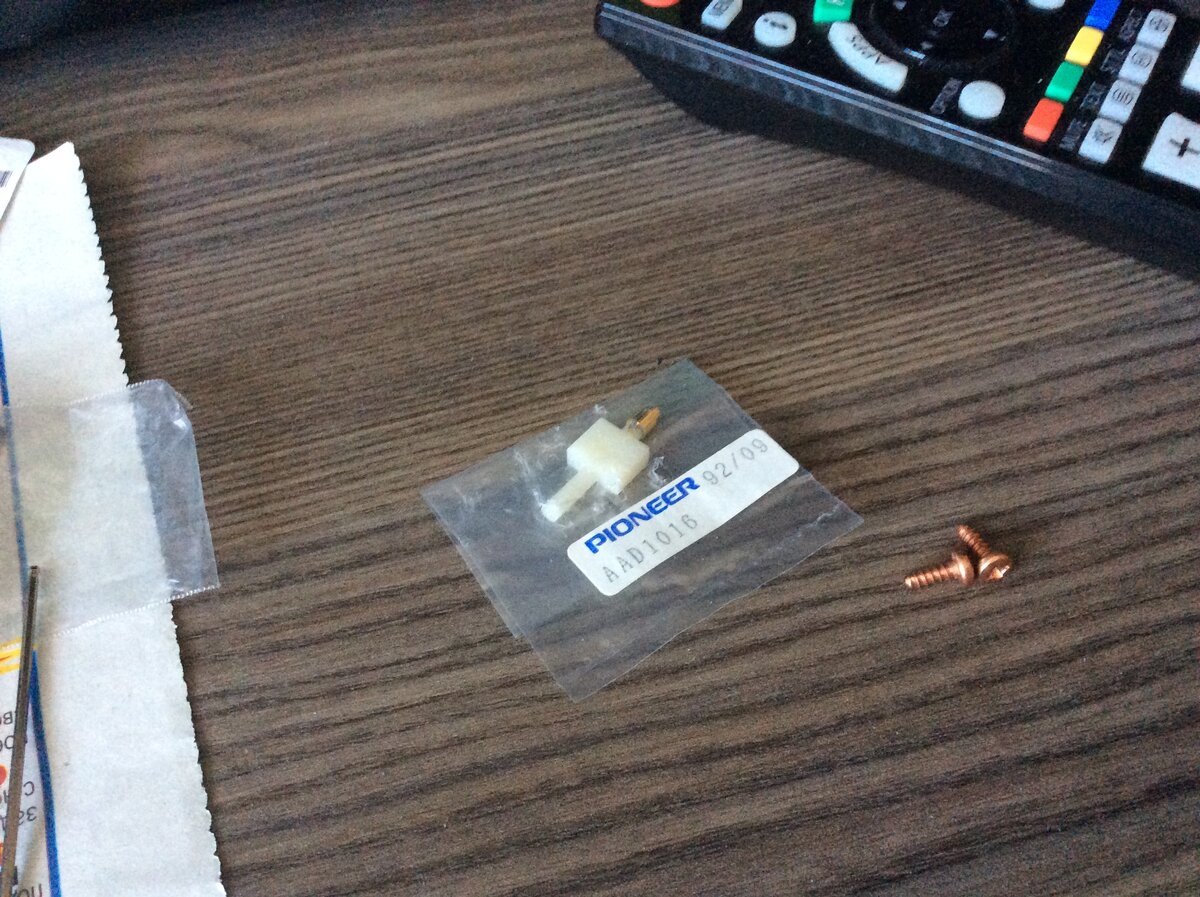 Кнопочка - то, ради чего я и начал его разбирать