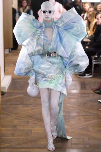 Balmain Haute Couture осень 2019