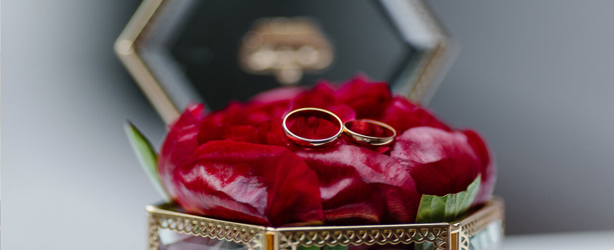 Красивую дату и запомнить легче