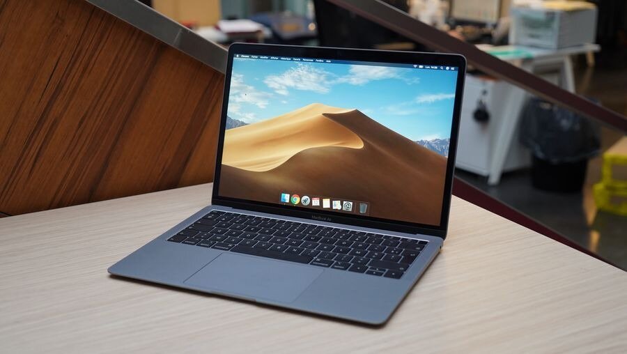 MACBOOK AIR (2018) © lesnumeriques.com