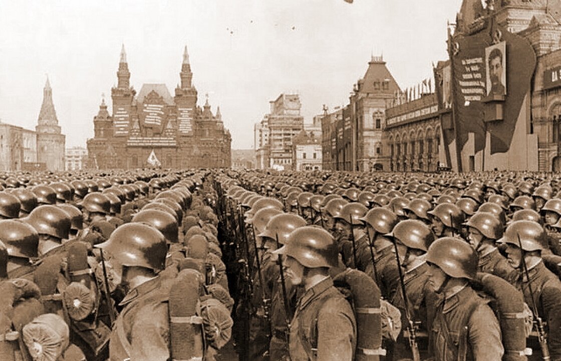 Красноармейцы на параде