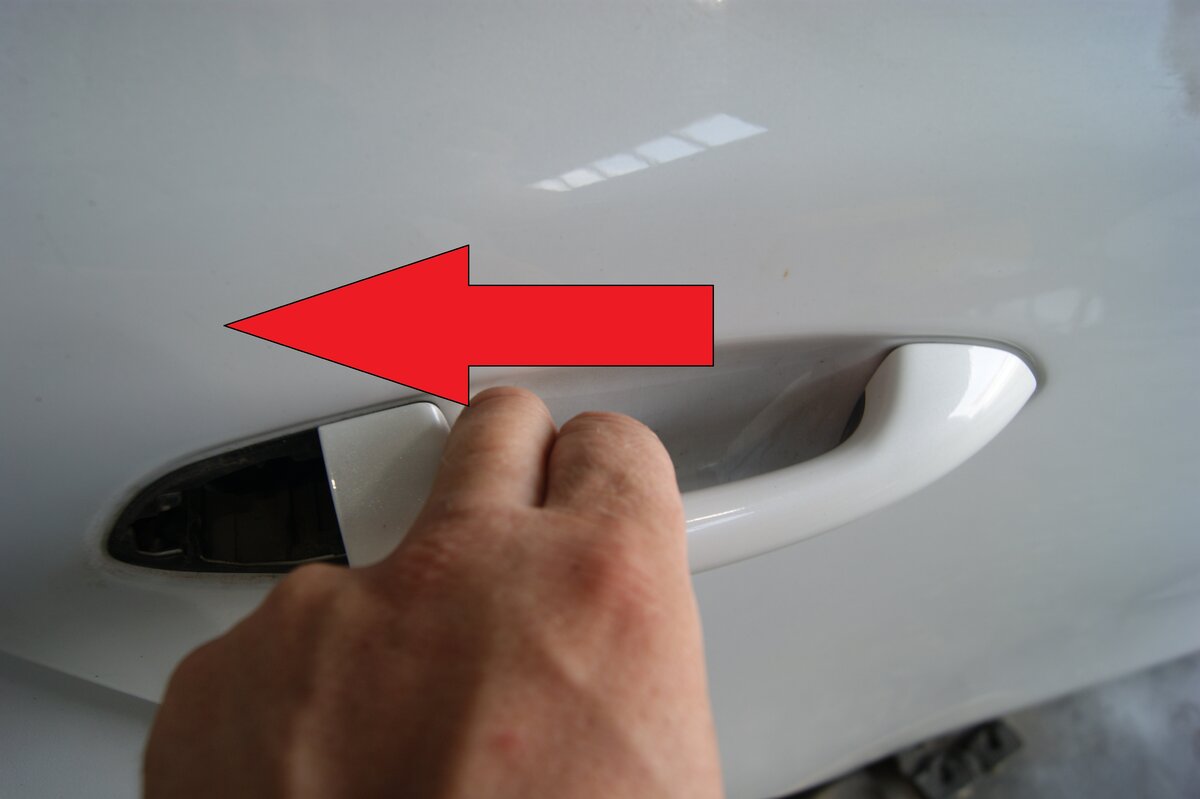 Разболталась дверная ручка межкомнатной двери. Ручки дверей внешние форд фокус 2. Фольксваген поло 2012 года снятия наружной ручки двери. Заглушка личинки лада веста. Заглушка замка двери лада веста водительская ручка.