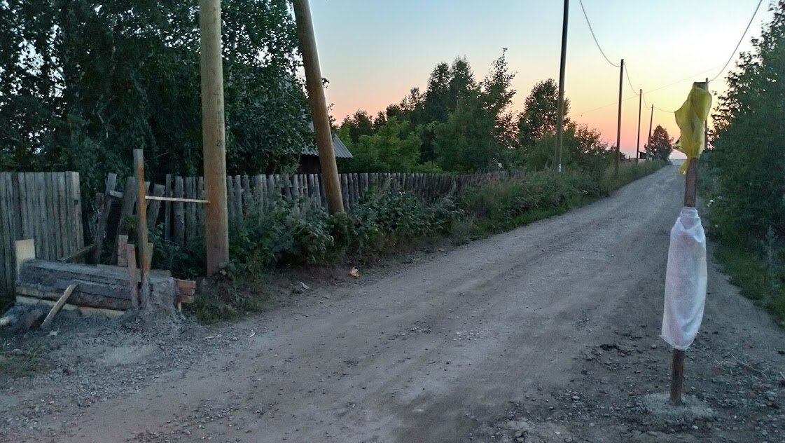 Ну автомобилистам удобно заворачивать под прямым углом?!