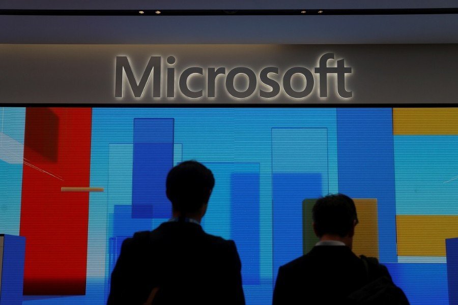 Microsoft легализовала прослушку пользователей
REUTERS/Simon Dawson