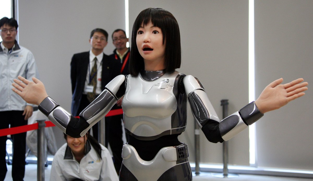 Японский робот HRP-4c. Человекоподобные роботы в Японии. Робототехника Японии. Роботостроение в Японии.