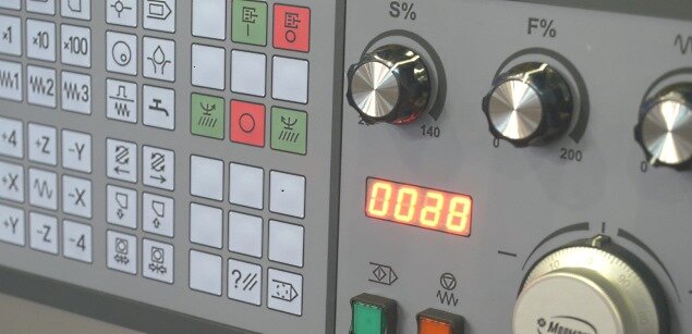 Компания «Модмаш-Софт» в рамках подготовки к «Индустрии 4.0» разработала специальное программное обеспечение для удаленного мониторинга и управления станком с системой УЧПУ FMS3000 в составе систем класса АСУ ТП и ERP. Новое ПО позволяет на любом удаленном устройстве, подключенном к Интернету, наблюдать состояние удаленного станка: положение координат, режим работы, параметры отработки, текст управляющей программы, текстовые сообщения о различных событиях системы, произошедших за последние несколько дней. С помощью ПО можно проводить изменения в параметрах станка, таблице инструментов и корректорах; осуществлять двухсторонний обмен файлами между станком и управляющим компьютером, выполнять удаленное управление станком, рассчитывать машинное время на отработку управляющей программы, оценивать эффективность использования станочного парка.