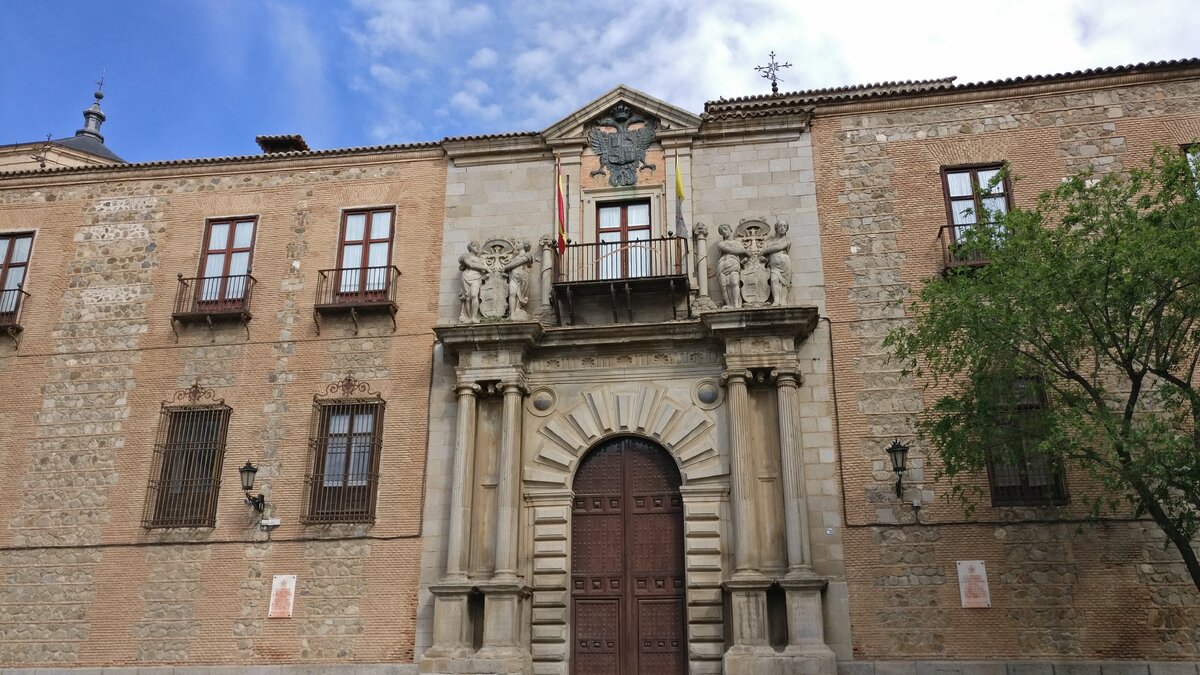 Испания. Толедо. Архиепископский дворец