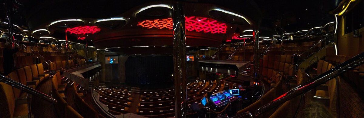 Театр на Costa Diadema