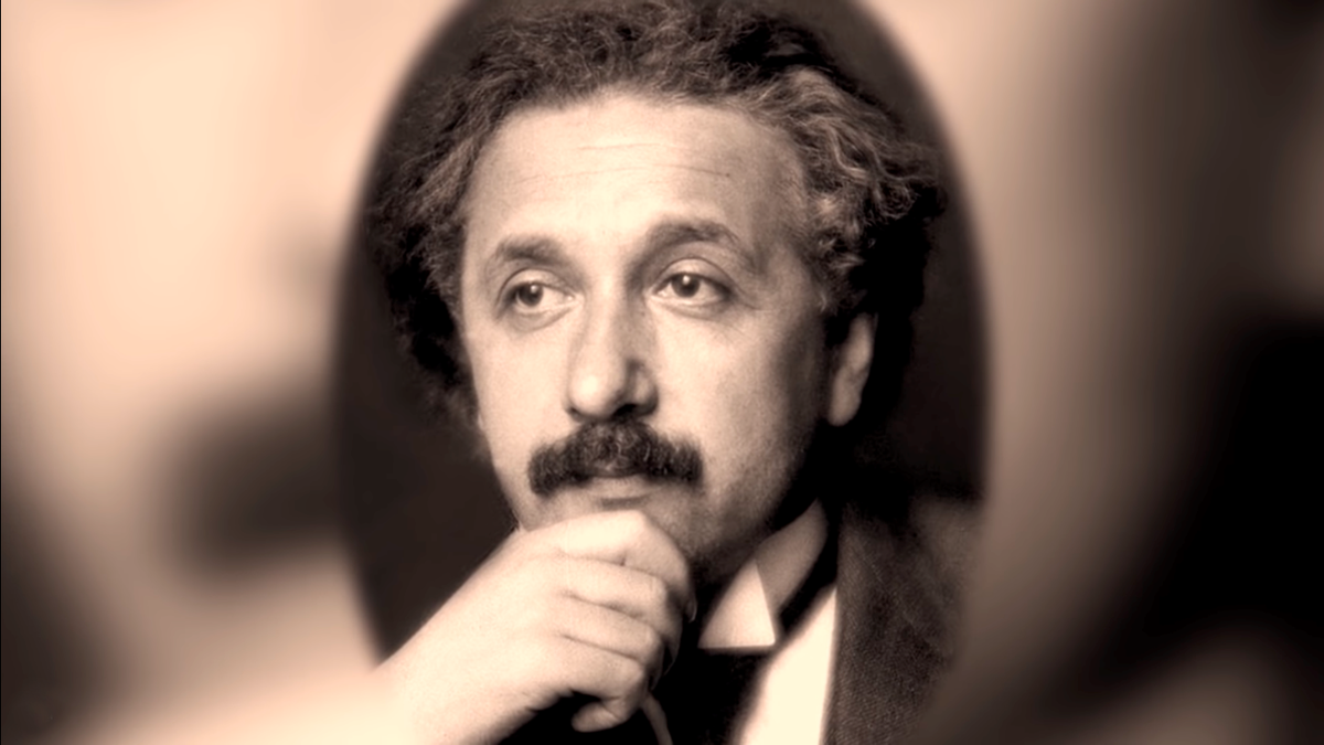 Альберт Эйнштейн