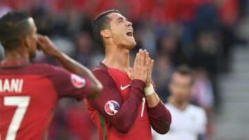 Фото: uefa.comНапомним, накануне, 10 сентября, нападающий португальцев отметился четырьмя голами в матче за сборную Португалии против Литвы (5:1) в квалификации Евро-2020.
