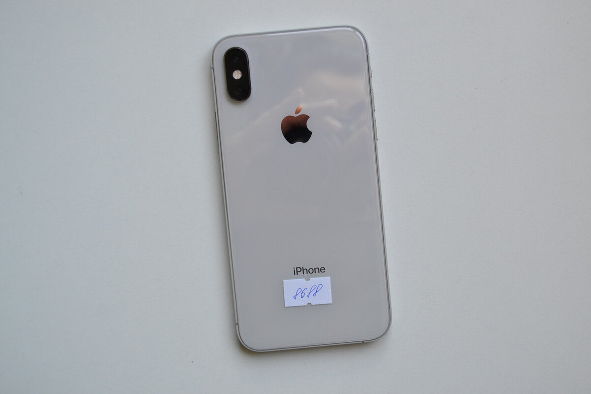 https://izi.ua/p-1026828-apple-iphone-xs-64-gb-silver