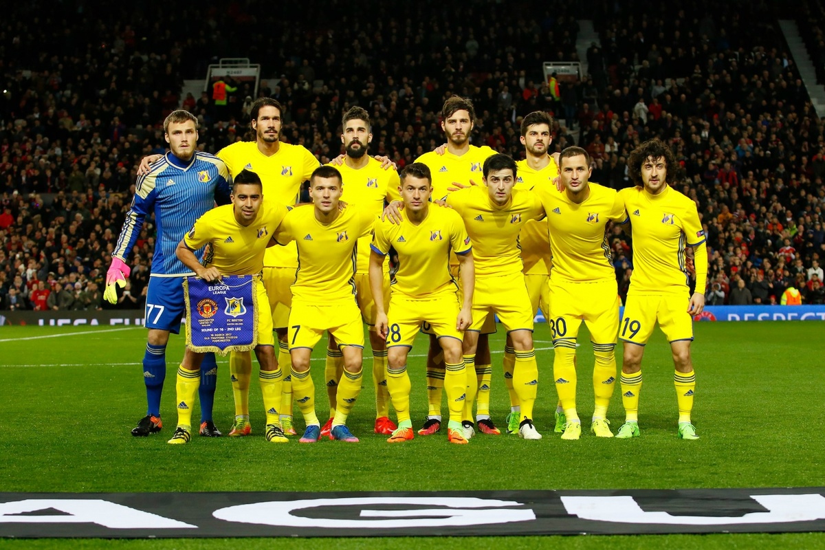 На первый взгляд, жёлто-синие сильно рискуют — они берут 31-летнего спортсмена, который целый год не играл в футбол на профессиональном уровне. В какой форме находится на данный момент Мамаев, непонятно, хотя за несколько месяцев кондиции вполне можно подтянуть.