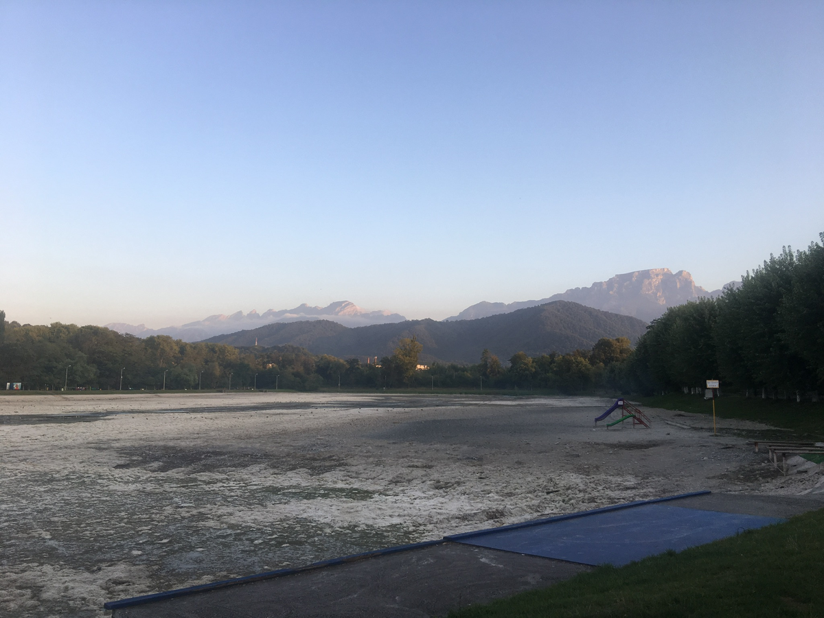 Водная станция во владикавказе. Водная станция Владикавказ. Водная станция на китайской Владикавказ. Новая водная Владикавказ. Водная Владикавказ фото.