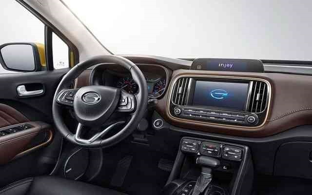 Не плохой салон для такого класса автомобиля