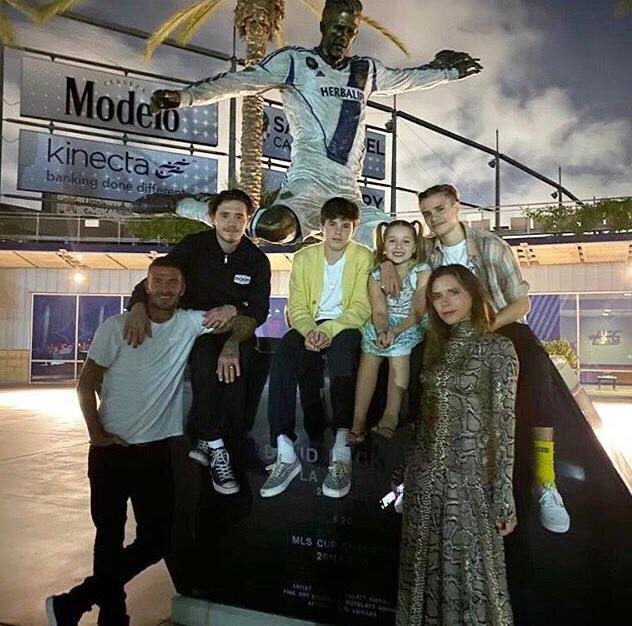 Милое семейное фото