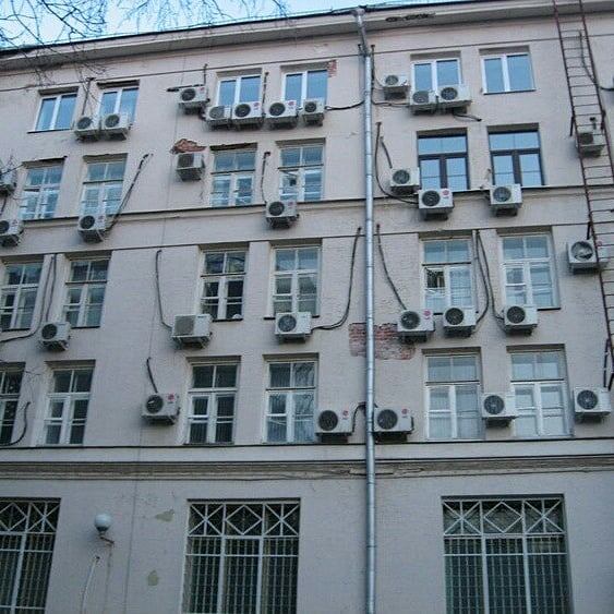 Кондиционер сегодня есть практически в каждой квартире, доме