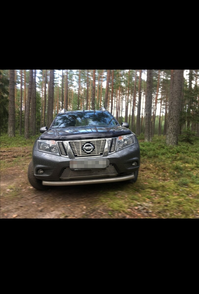 Один из немногих его плюсов ,что он хорошо идёт по бездорожью 