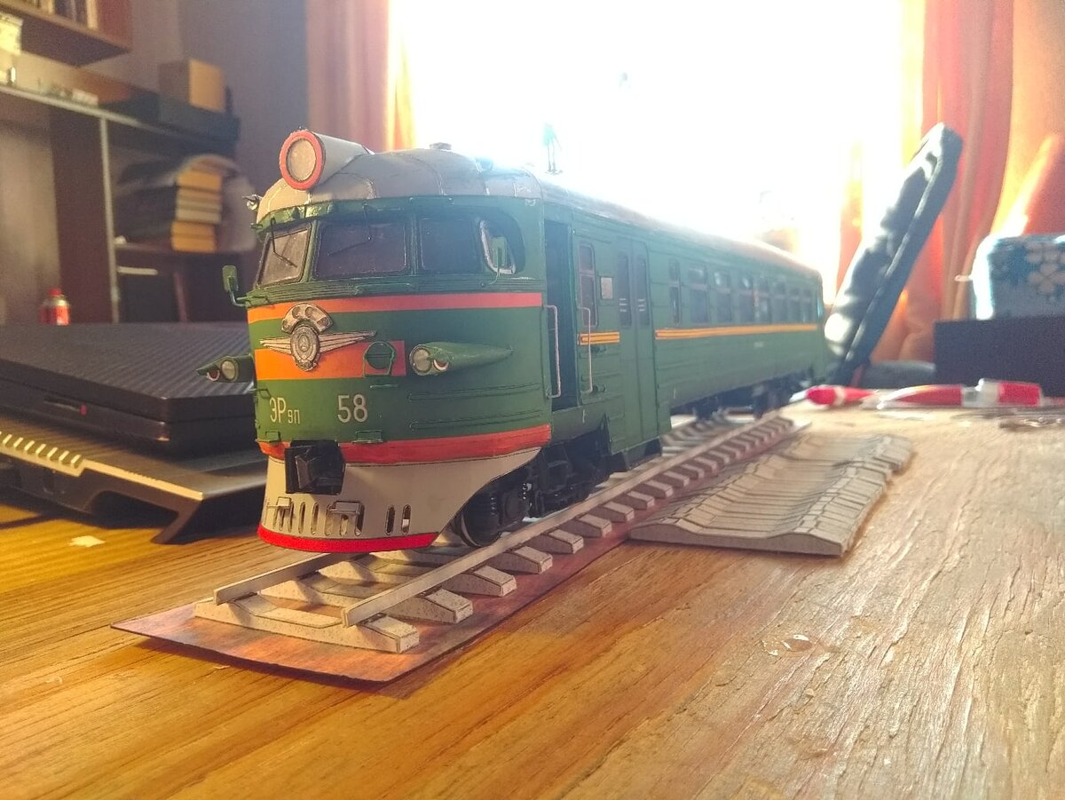 Вид спереди