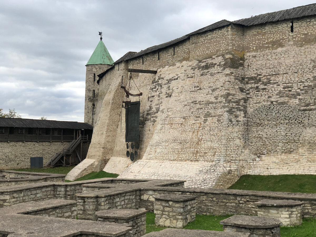 Псковский кремль, фото автора.