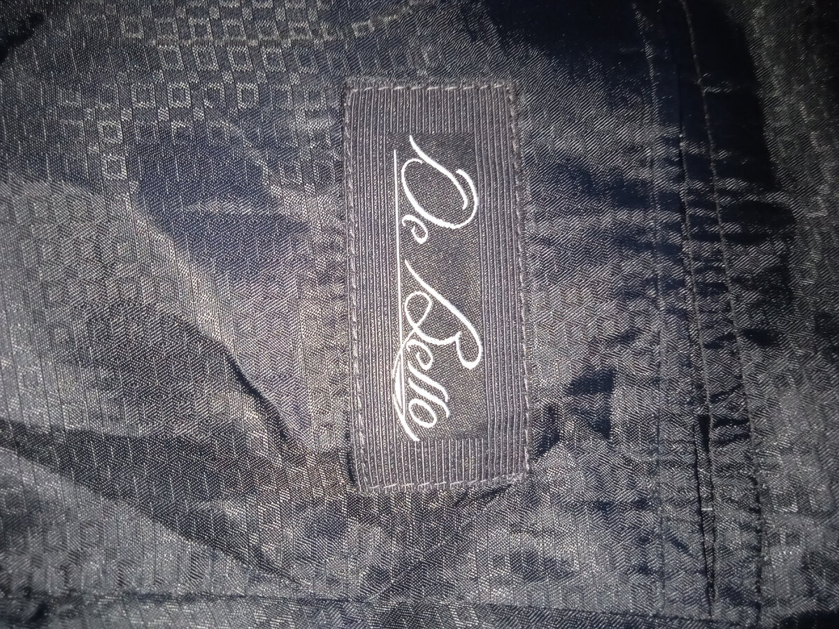 Из опознавательных знаков только этот