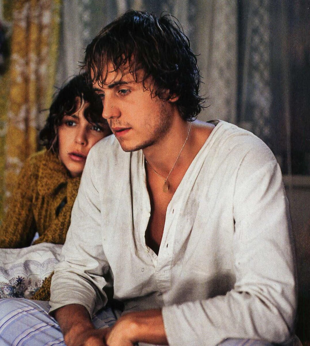    Андрей Соколов и Наталья НегодаКадр из фильма "Маленькая Вера"