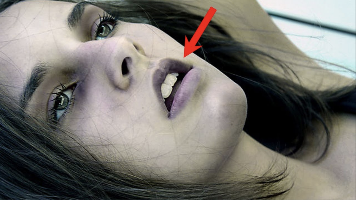 Задушенные красивые женщины. Лицо задушенной девушки. Красивые задушенные девушки. Лицо задушенной девушки. Задушенные девушки модели.