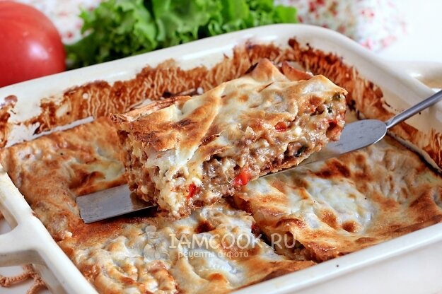 Лазанья из лаваша с фаршем и соусом бешамель &#; Лайфхакер