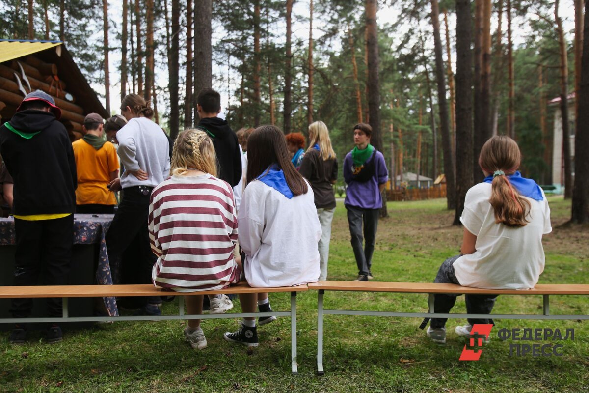 Закрытие лагерной смены в лагере. Из за чего закрыли лагерь. Лето лагерь. Закрытие лагеря презентация. Лагерь огонёк пермский край.