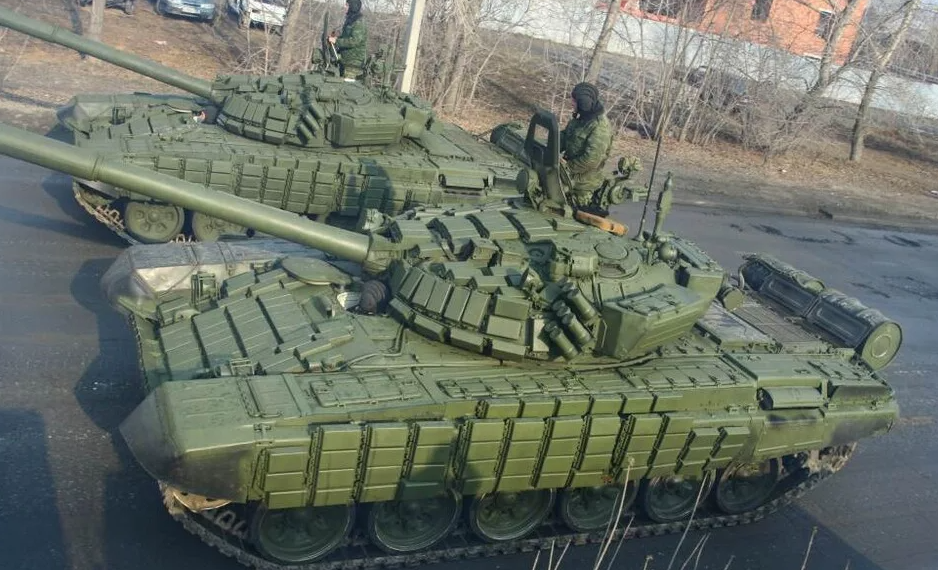 Почему т б. Т-72б3 башня. Динамическая защита т-72б3м. Динамическая защита танка т-90. Т-72 С динамической защитой.
