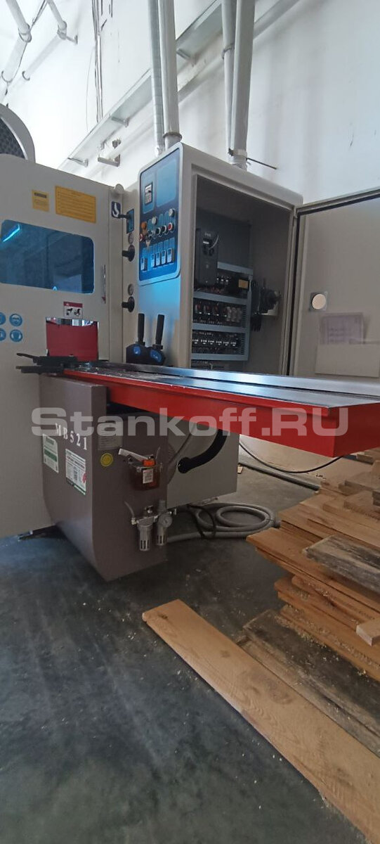 Подающий стол из легированной стали,

