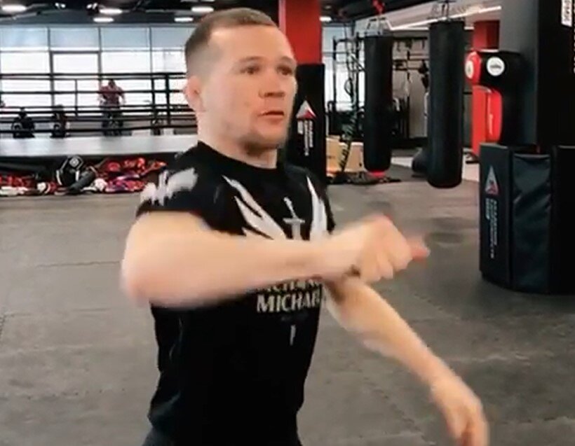 instagram.com/petr_yan/