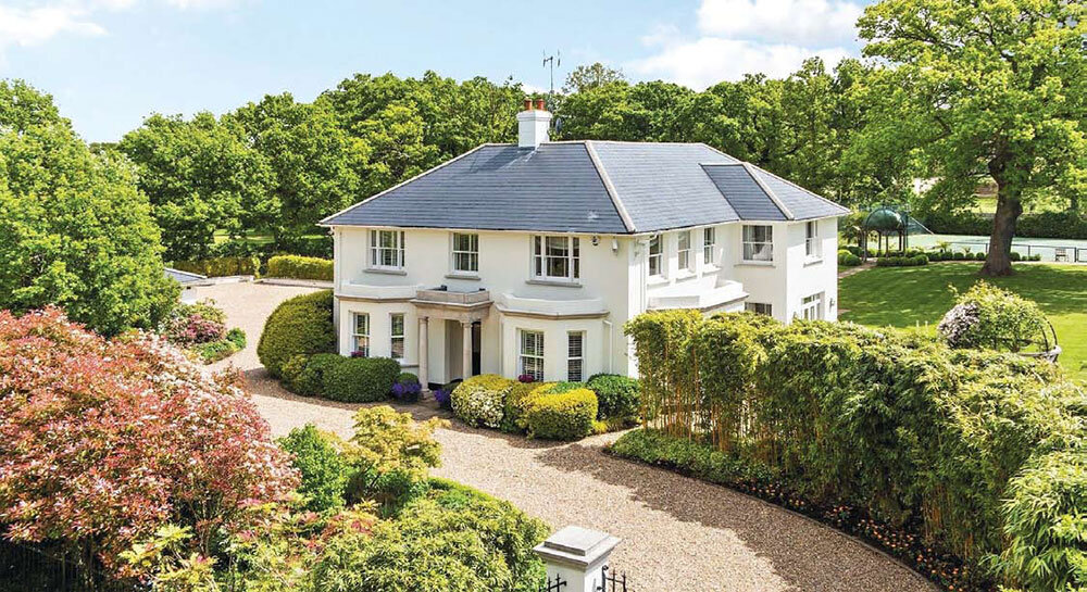 Домик в районе Лондона?