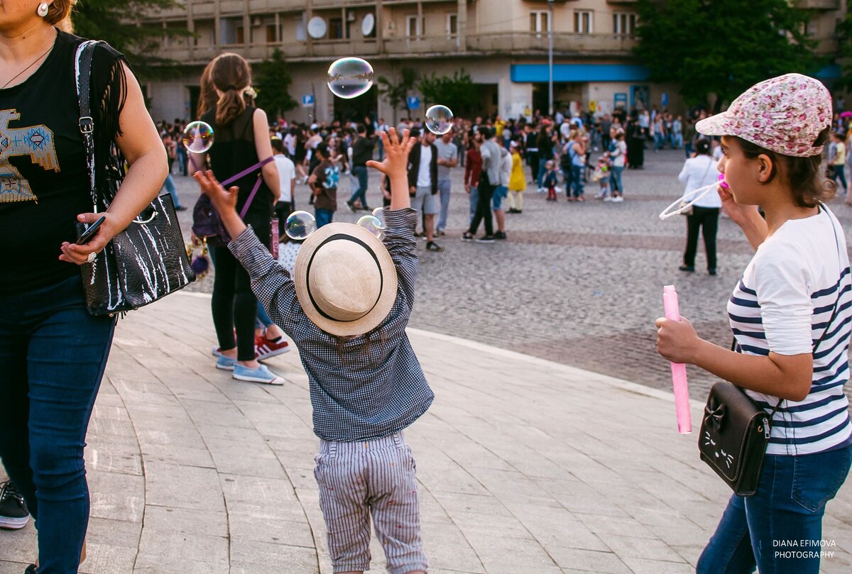 День Ромашек в Кутаиси