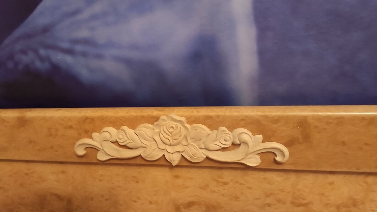 Листайте вправо