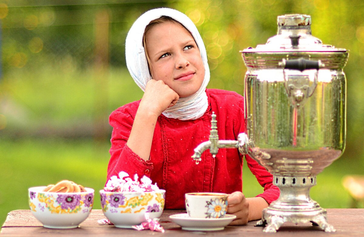 Программа чаепития. Самовар. Чаепитие из самовара. Чаепитие с самоваром. Чай из самовара.