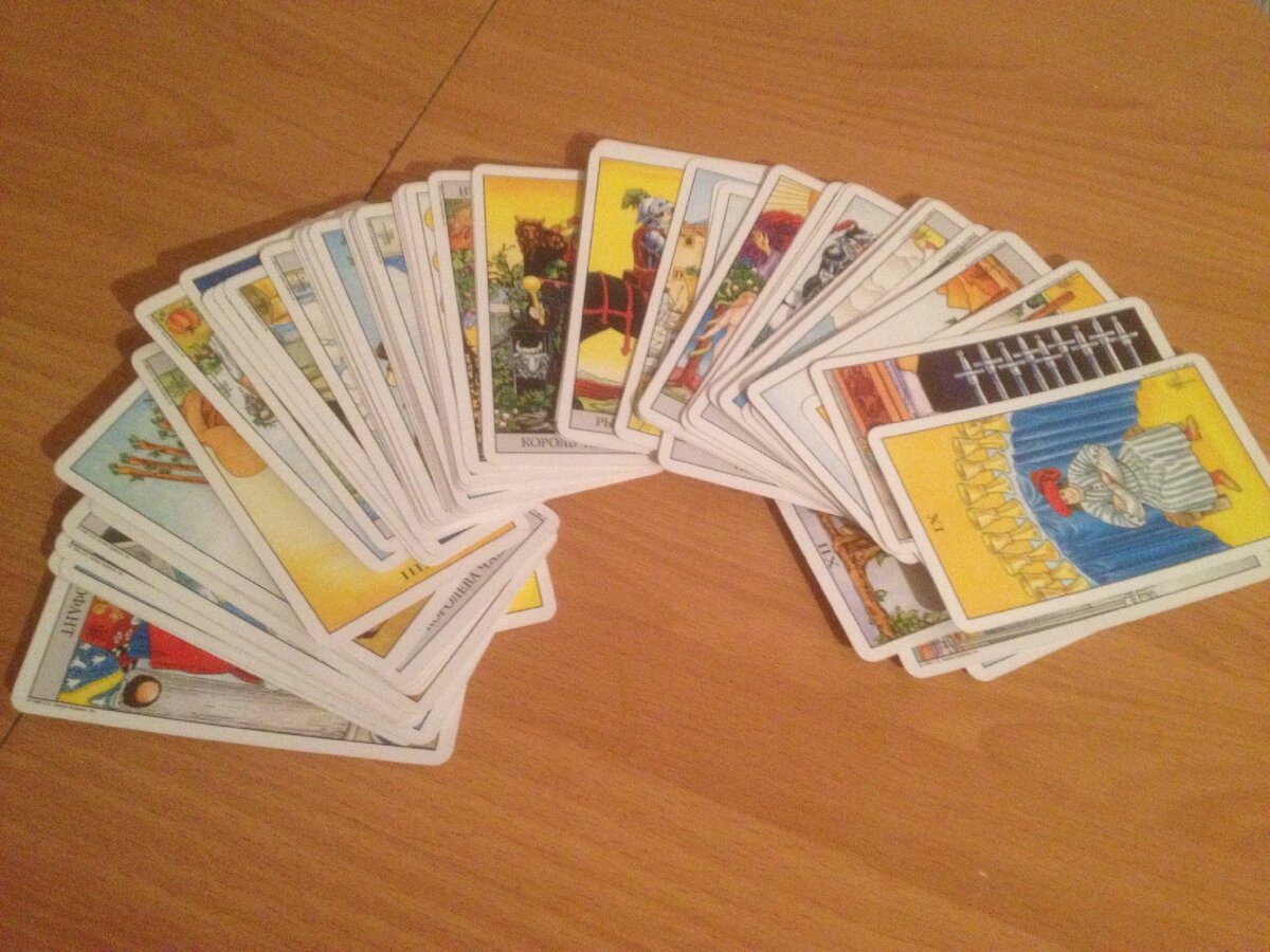 Моя первая (но не последняя) колода карт "Таро". 