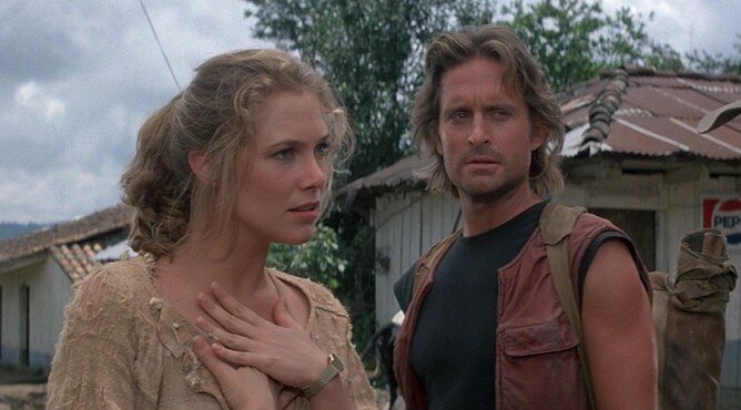 Кадр из фильма "Роман с камнем"