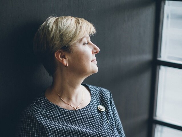 Отпускать детей трудно иной раз - но надо