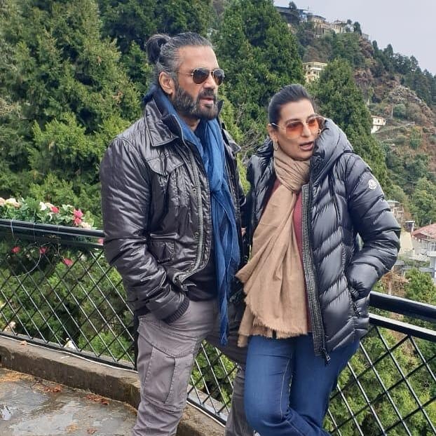 Сунил и Мана Шетти. Источник фото: Инстаграм @suniel.shetty