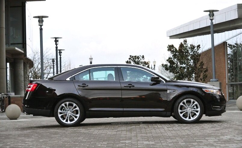 Форд Таурус 2012 в профиль, фото с http://avteon.ru/catalog/ford/taurus/1975