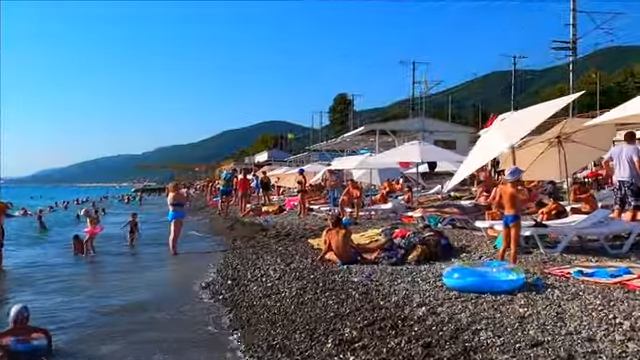 Отдыхающих много\Три пляжа в одном видео\ Сочи 2020 Лазаревское.Отдых на море