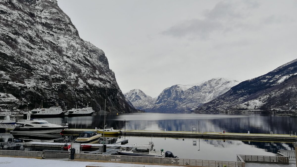 Вид на порт.