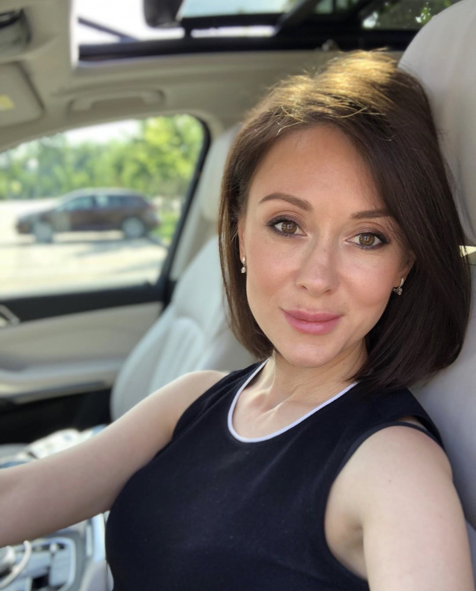 Галина Ткаченко - практикующий психолог, автор статей для профессионального издания Psychologies, создатель 7-ми онлайн курсов, которые прошли 40 000 женщин по всему миру