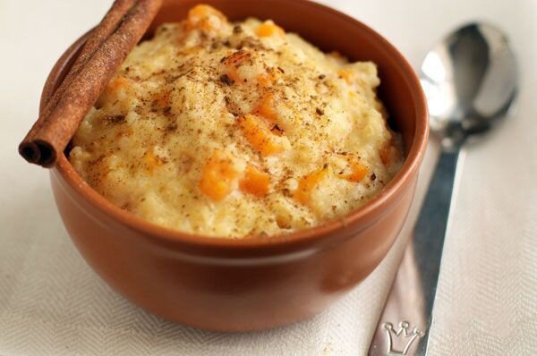 Добавление специй в кашу делает её ещё более вкусной и ароматной