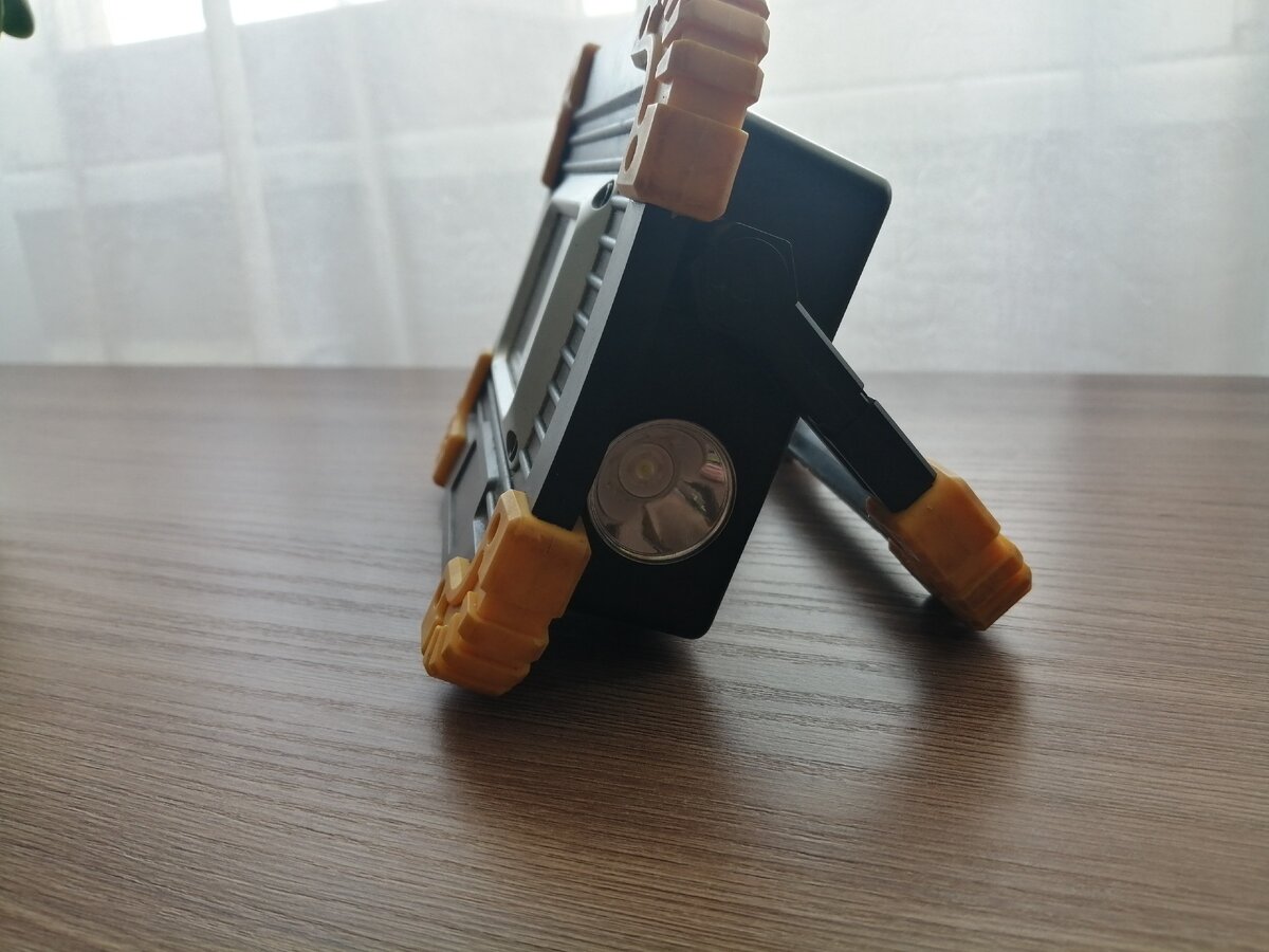 Маленький фонарик