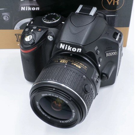 Цифровая камера Nikon D3200 DSLR с комплектом объективов 18-55 